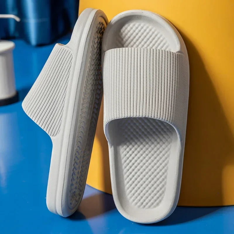 EVA Soft Sole Bathroom Anti-Slip Slippers Light Comfortable Outdoor Sandals Fashion Men's Women Beach Flip-Flop