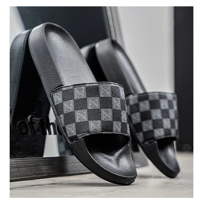 Men’s Summer 2025 Slippers – Non-Slip, Wear-Resistant Sports Sandals for Indoor & Outdoor Use