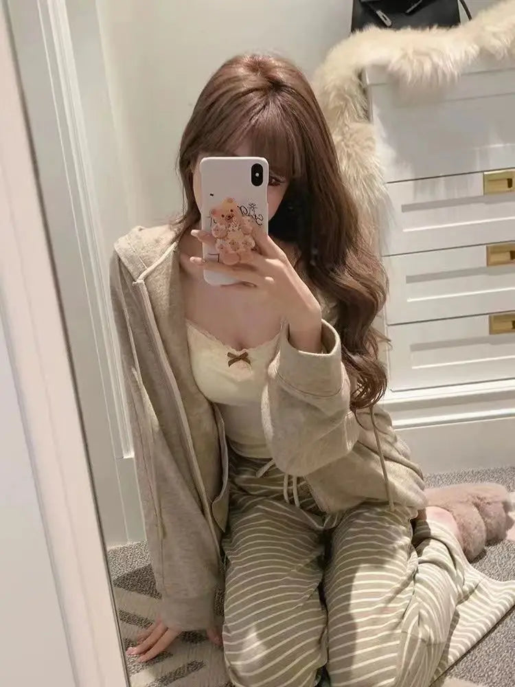 Women Camisole Tank Tops Bow Sleeveless Corset Top with Chest Pad Sweet Lace Patchwork Crop Slim Elegant Lady’s Camis