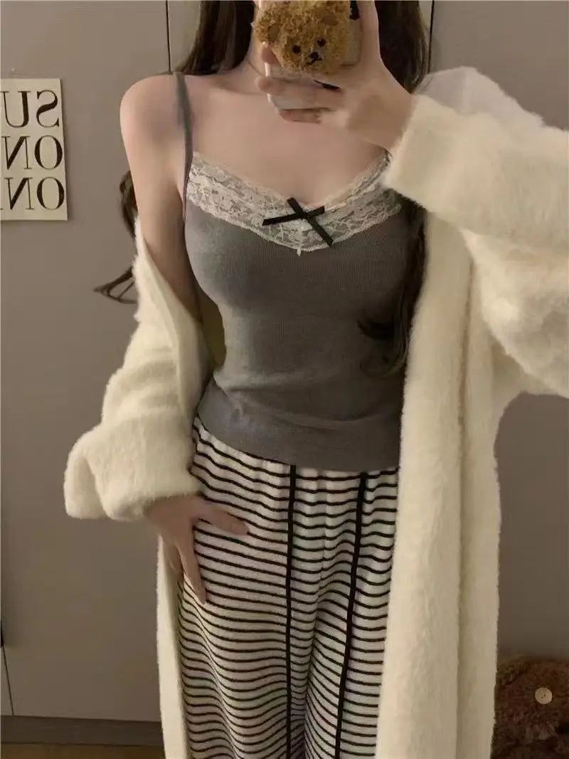 Women Camisole Tank Tops Bow Sleeveless Corset Top with Chest Pad Sweet Lace Patchwork Crop Slim Elegant Lady’s Camis