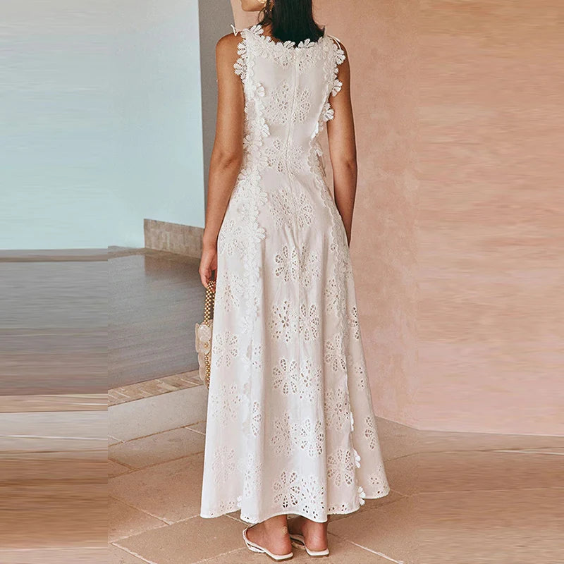 Summer Lace Jacquard Women's Banquet Dress – Elegant Sleeveless O-Neck Slim Fit Long Beach Dress with Hollow-Out Lace-Up Design