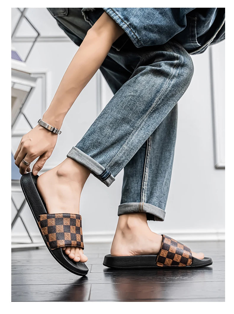 Men’s Summer 2025 Slippers – Non-Slip, Wear-Resistant Sports Sandals for Indoor & Outdoor Use
