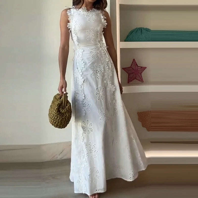 Summer Lace Jacquard Women's Banquet Dress – Elegant Sleeveless O-Neck Slim Fit Long Beach Dress with Hollow-Out Lace-Up Design