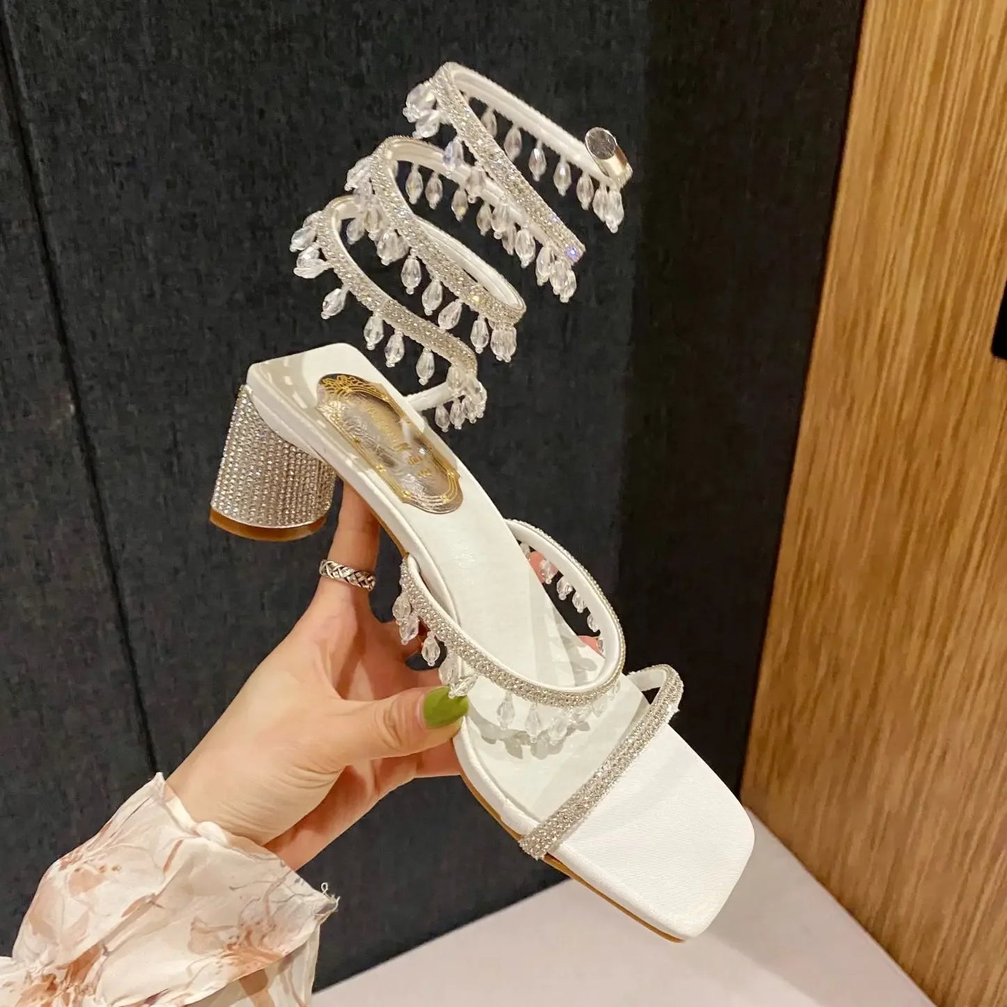 2025 Luxe Heel Collection – Aurora Glow Edition | Sculpted Shine, Artisan-Inspired Design, Signature Event Wear