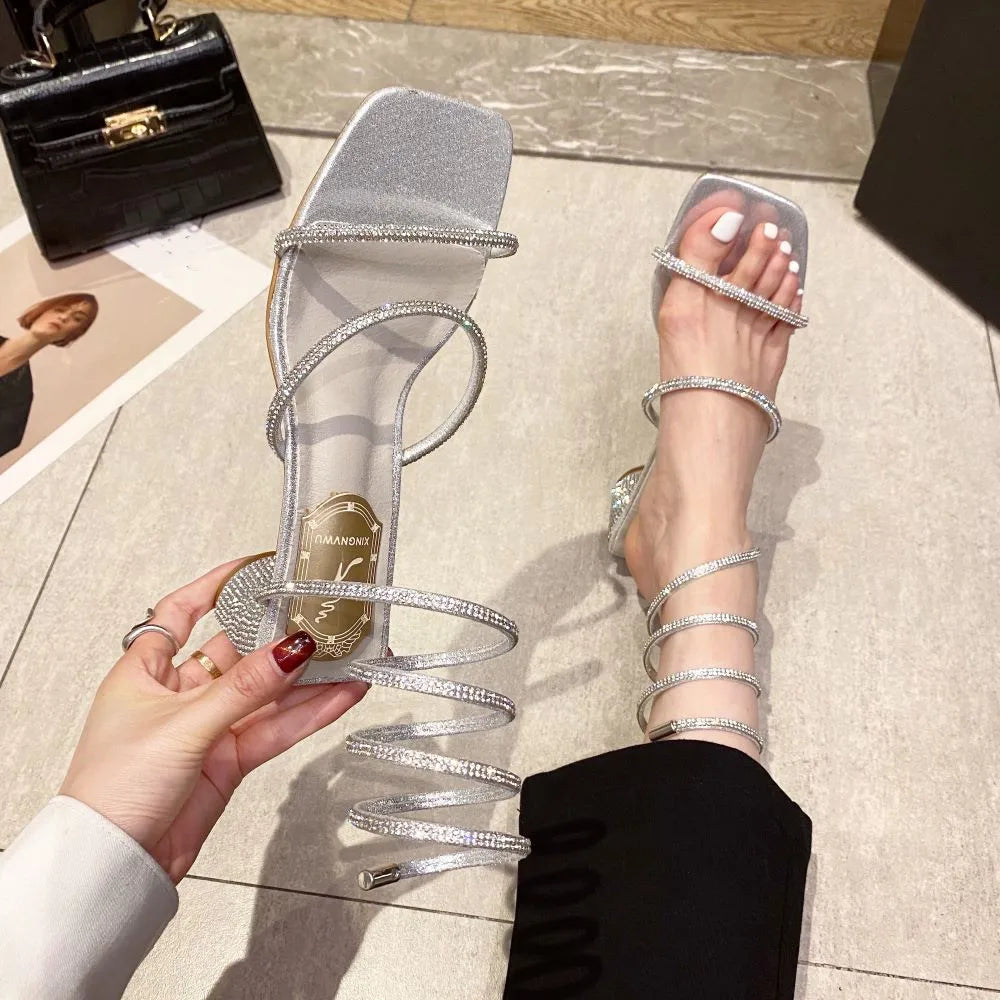2025 Luxe Heel Collection – Aurora Glow Edition | Sculpted Shine, Artisan-Inspired Design, Signature Event Wear