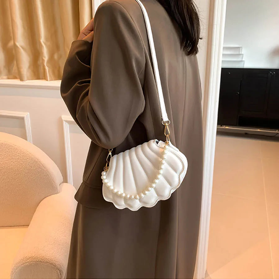 Elegant Women's Crossbody Bag – All-Matching Pearl Chain Shoulder Handbag, Fashion Shell-Shaped Evening Purse