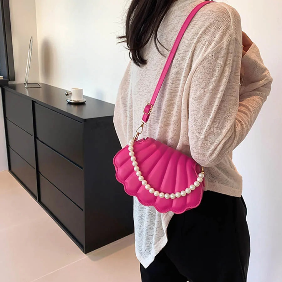 Elegant Women's Crossbody Bag – All-Matching Pearl Chain Shoulder Handbag, Fashion Shell-Shaped Evening Purse