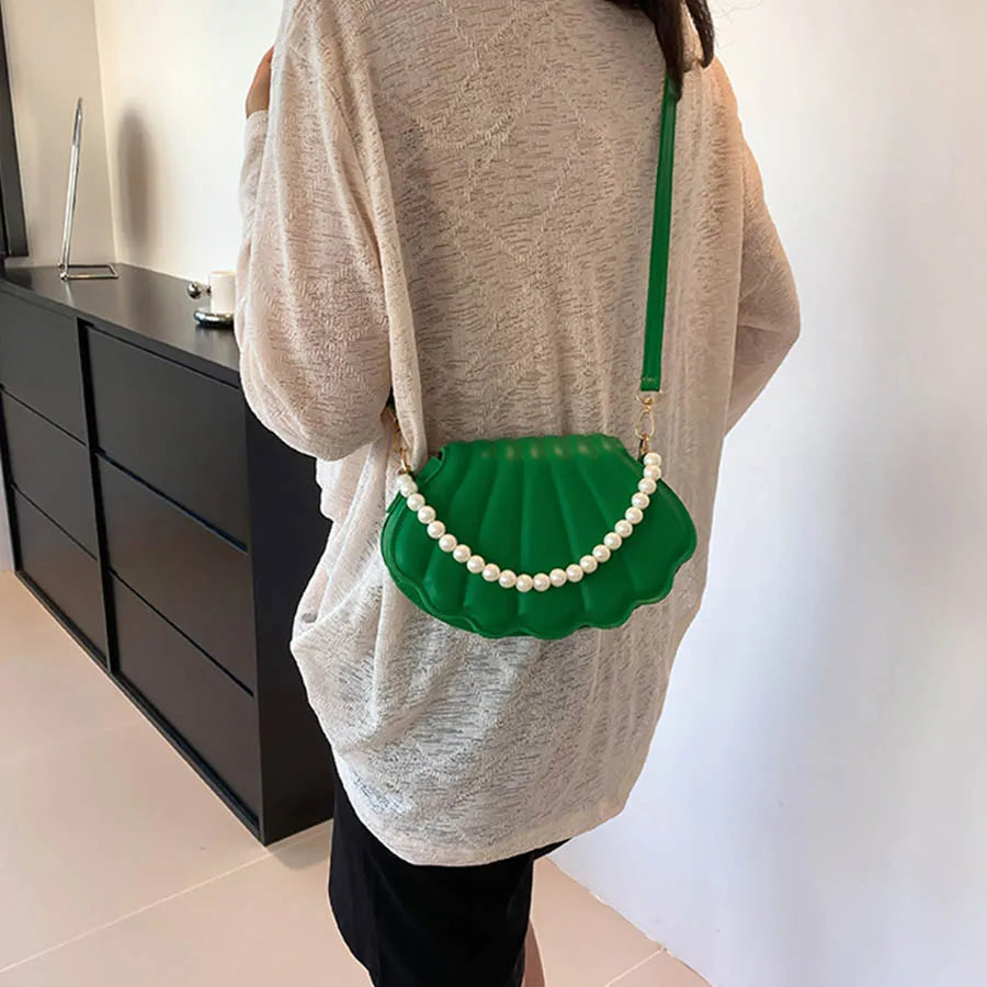 Elegant Women's Crossbody Bag – All-Matching Pearl Chain Shoulder Handbag, Fashion Shell-Shaped Evening Purse