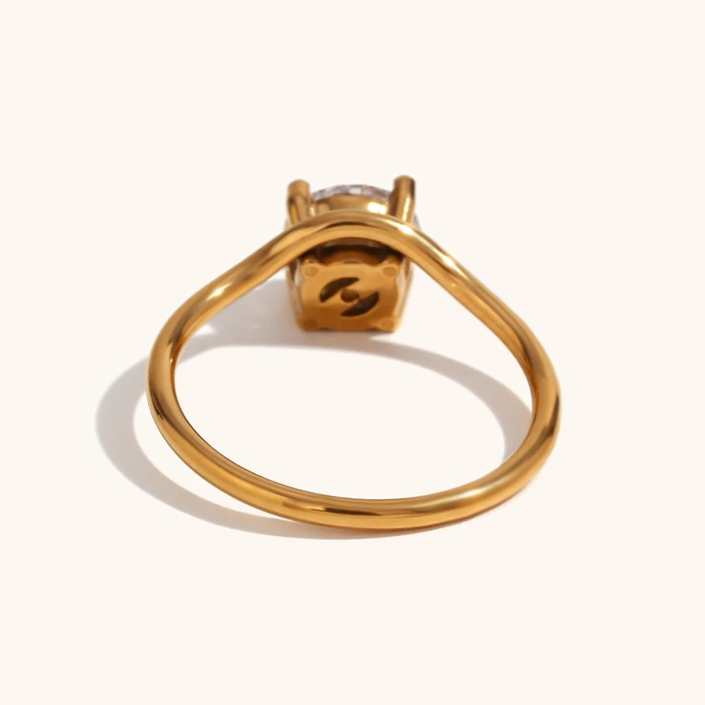 Luxury Water Drop Cubic Zirconia Stainless Steel Ring – 18K Gold Plated