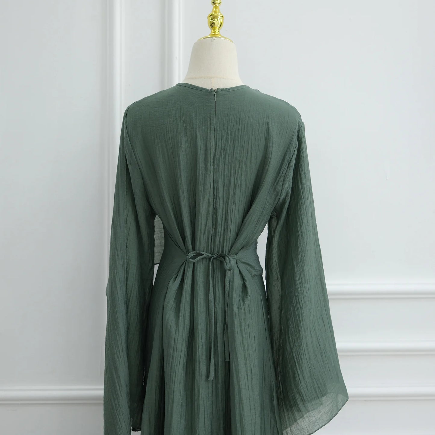 Women’s Two-Piece Modest Cardigan Set – Elegant Middle East Islamic Abaya Dress for Ramadan & Eid