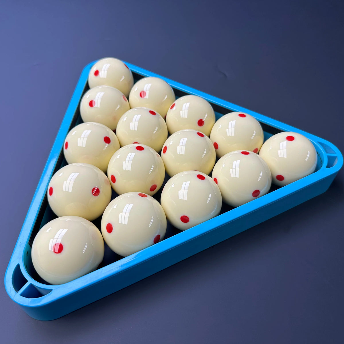 Tournament Standard Resin Billiard Balls Set with Carry Case