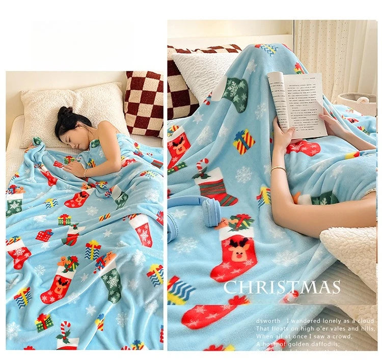 Soft Christmas Print Coral Fleece Throw Blanket, Plush Polyester Sofa and Bed Cover for Cozy Winter Lounging and Holiday Home Decor