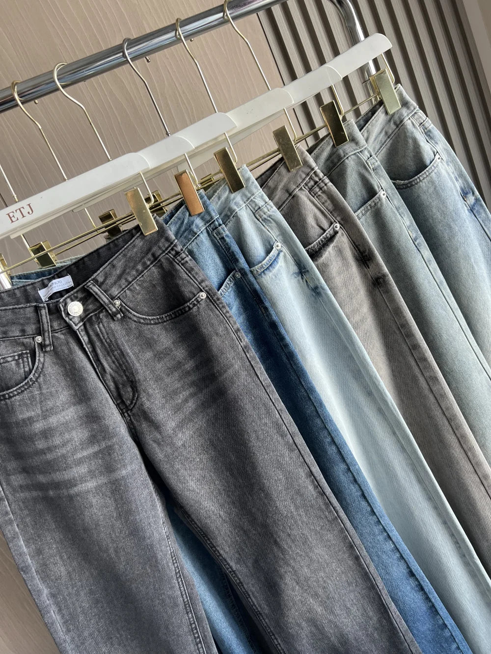 Women’s High-Waist Straight-Leg Jeans – Classic Long Denim Pants, Casual Autumn/Winter Style