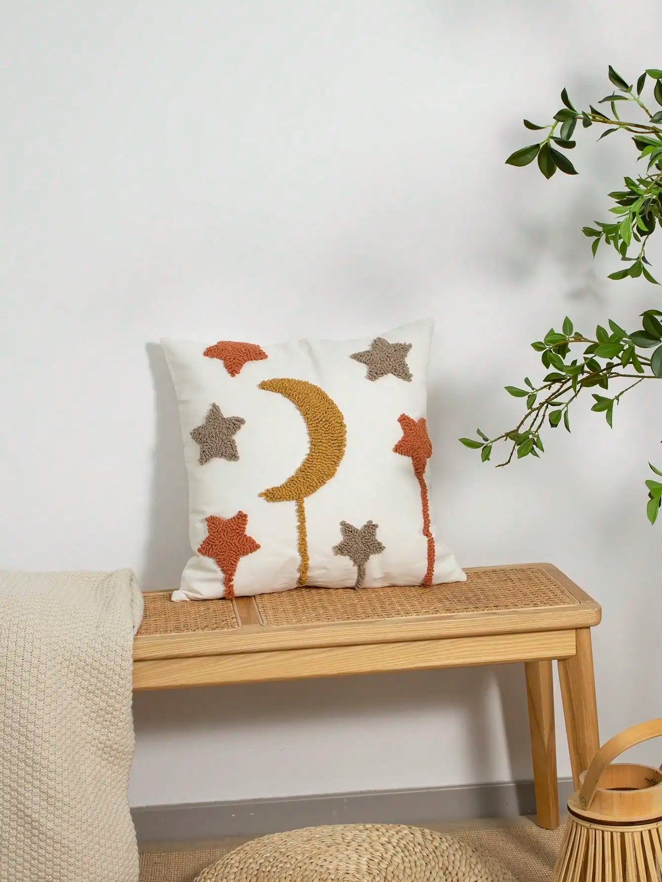 Islamic Moon & Star Pillowcase – Velvet Embroidered Cushion Cover for Ramadan, Eid, and Home Decor