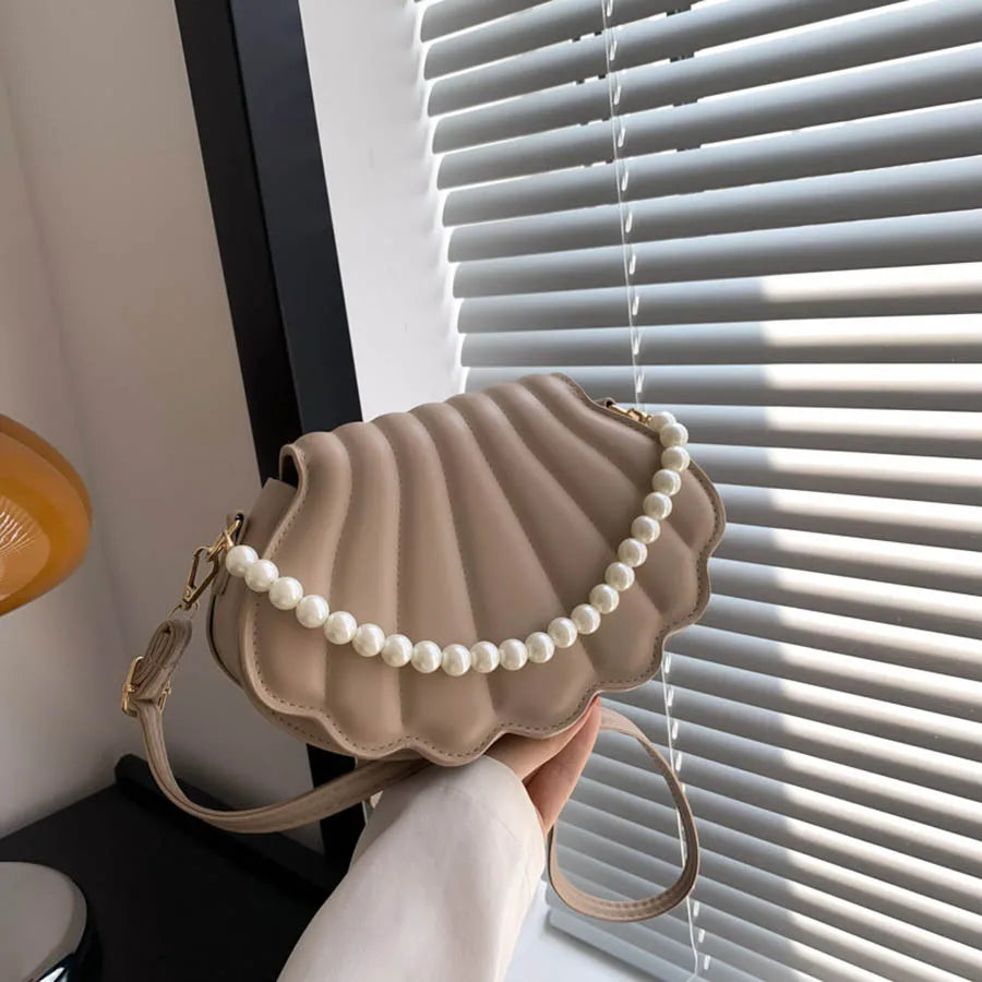 Elegant Women's Crossbody Bag – All-Matching Pearl Chain Shoulder Handbag, Fashion Shell-Shaped Evening Purse
