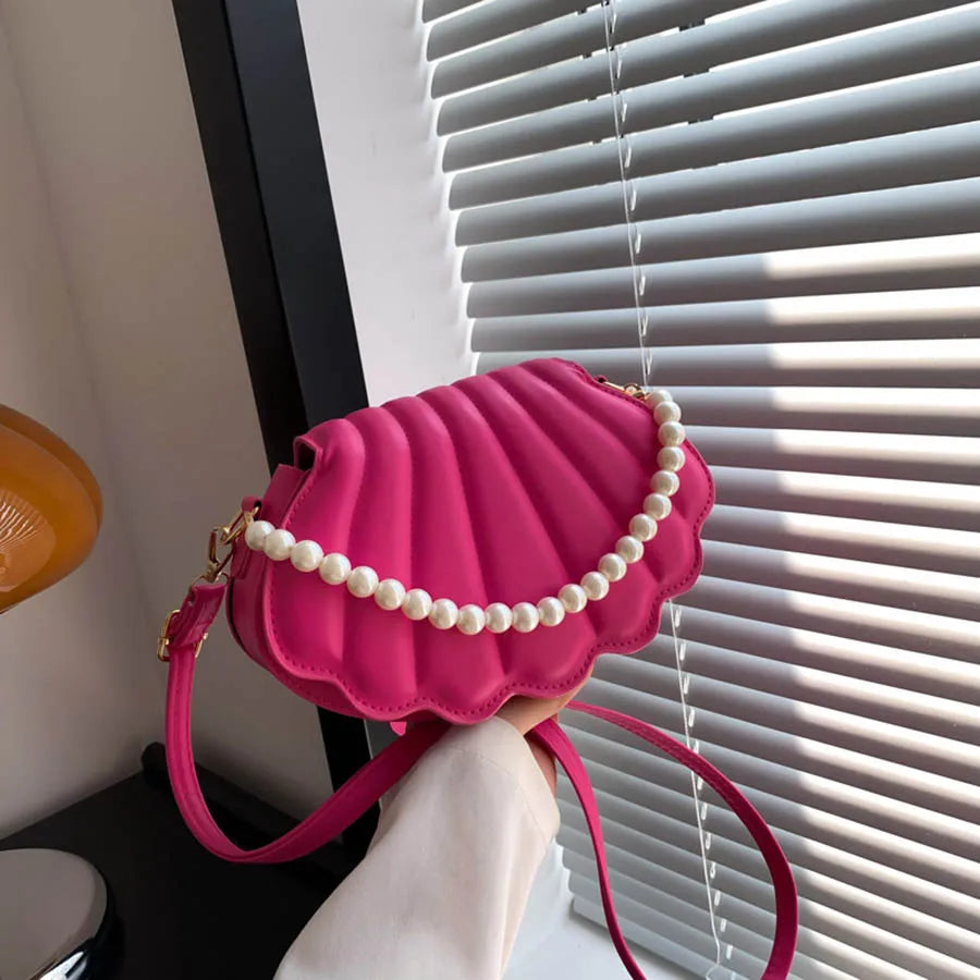 Elegant Women's Crossbody Bag – All-Matching Pearl Chain Shoulder Handbag, Fashion Shell-Shaped Evening Purse