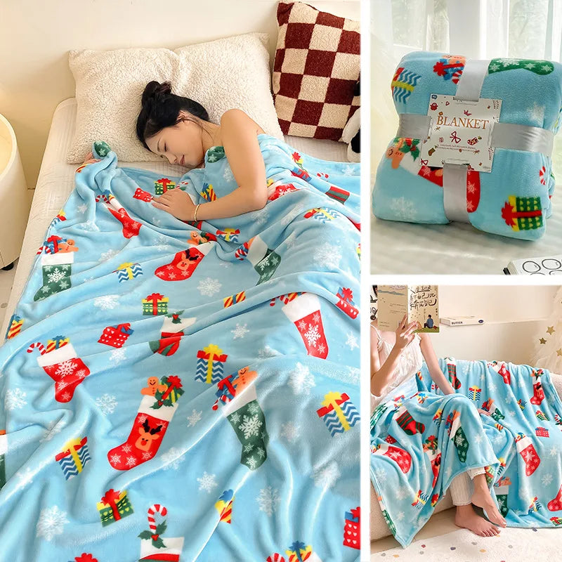 Soft Christmas Print Coral Fleece Throw Blanket, Plush Polyester Sofa and Bed Cover for Cozy Winter Lounging and Holiday Home Decor