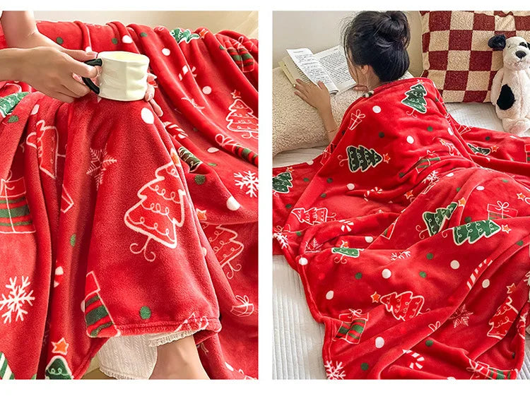 Soft Christmas Print Coral Fleece Throw Blanket, Plush Polyester Sofa and Bed Cover for Cozy Winter Lounging and Holiday Home Decor