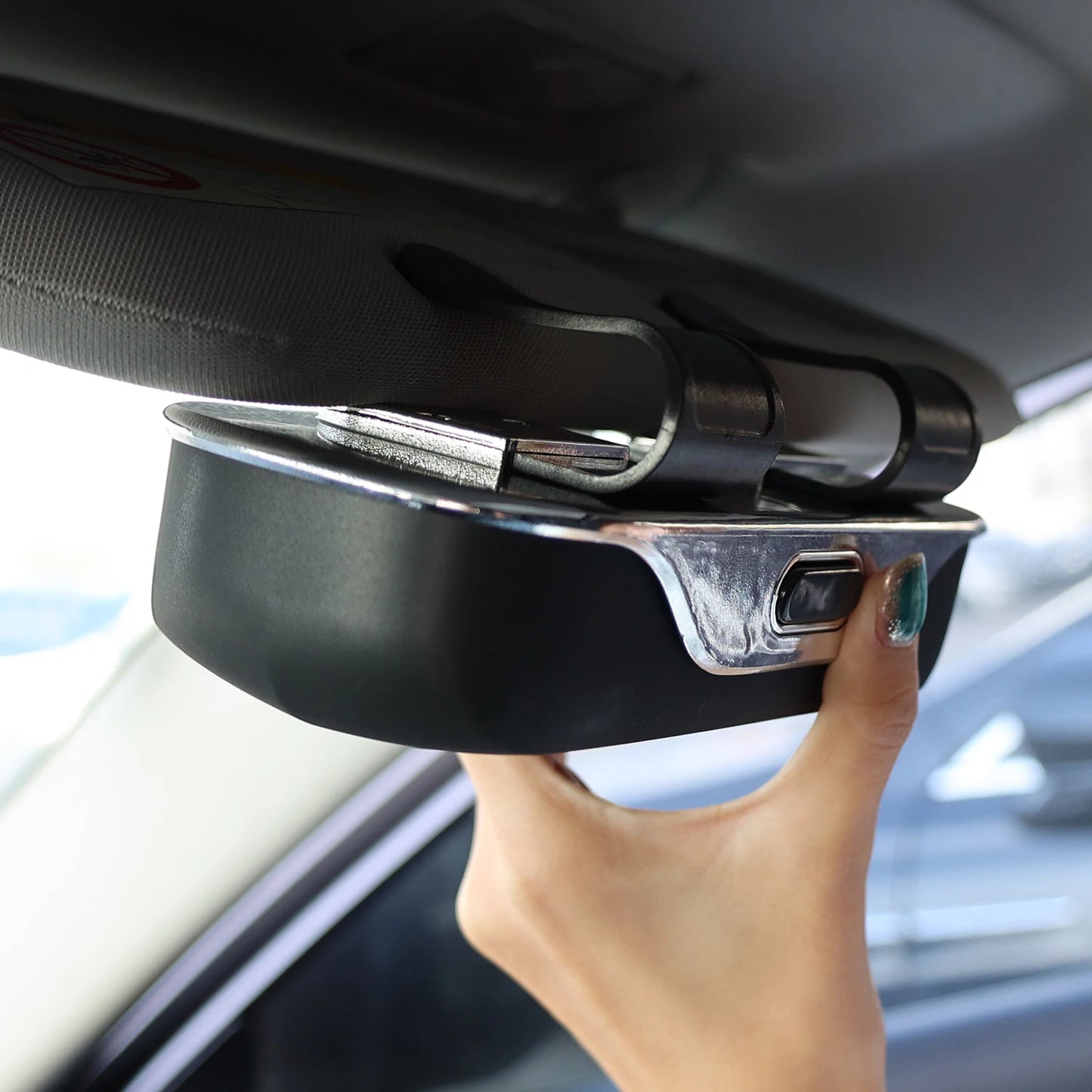 Portable Car Sunglasses Holder – Glasses Case for Sun Visor, Driving Accessories