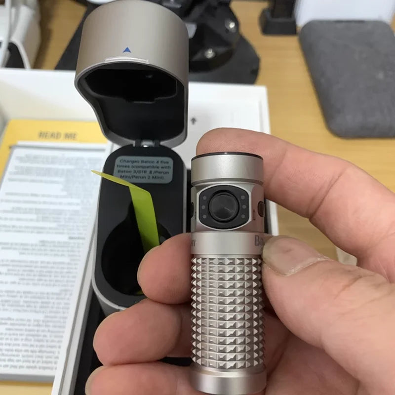 High-Performance Portable Flashlight – Baton 4 with 1300 Lumens for Self-Defense and Outdoor Use