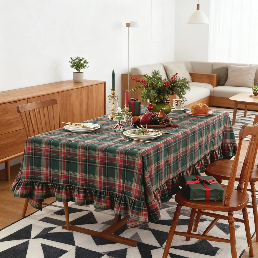 Holiday Plaid Tablecloth with Ruffle Trim – Christmas Dining & Party Table Cover