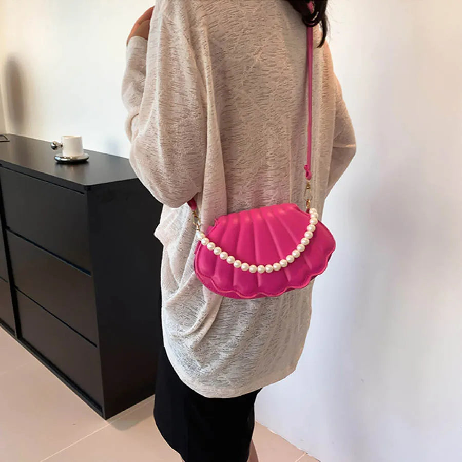 Elegant Women's Crossbody Bag – All-Matching Pearl Chain Shoulder Handbag, Fashion Shell-Shaped Evening Purse
