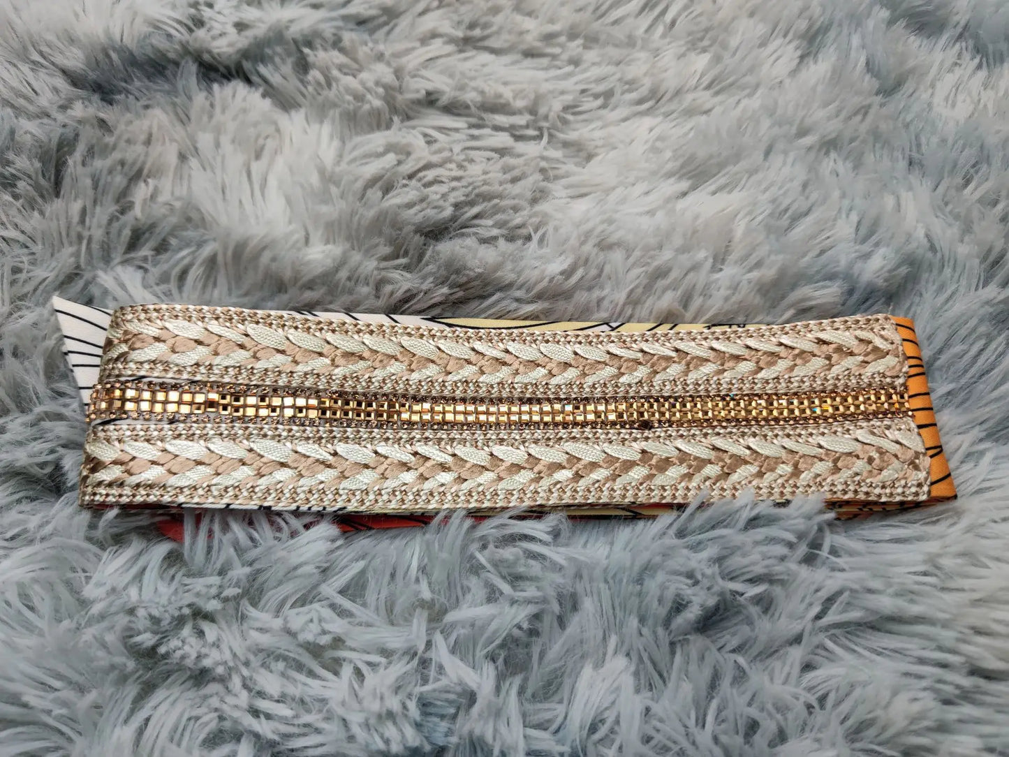 Long-Sleeved Jalabiya Set with Rhinestone Details and Woven Ribbon