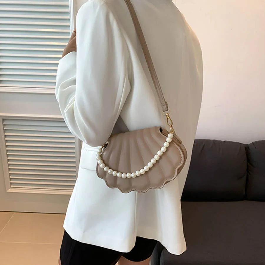 Elegant Women's Crossbody Bag – All-Matching Pearl Chain Shoulder Handbag, Fashion Shell-Shaped Evening Purse