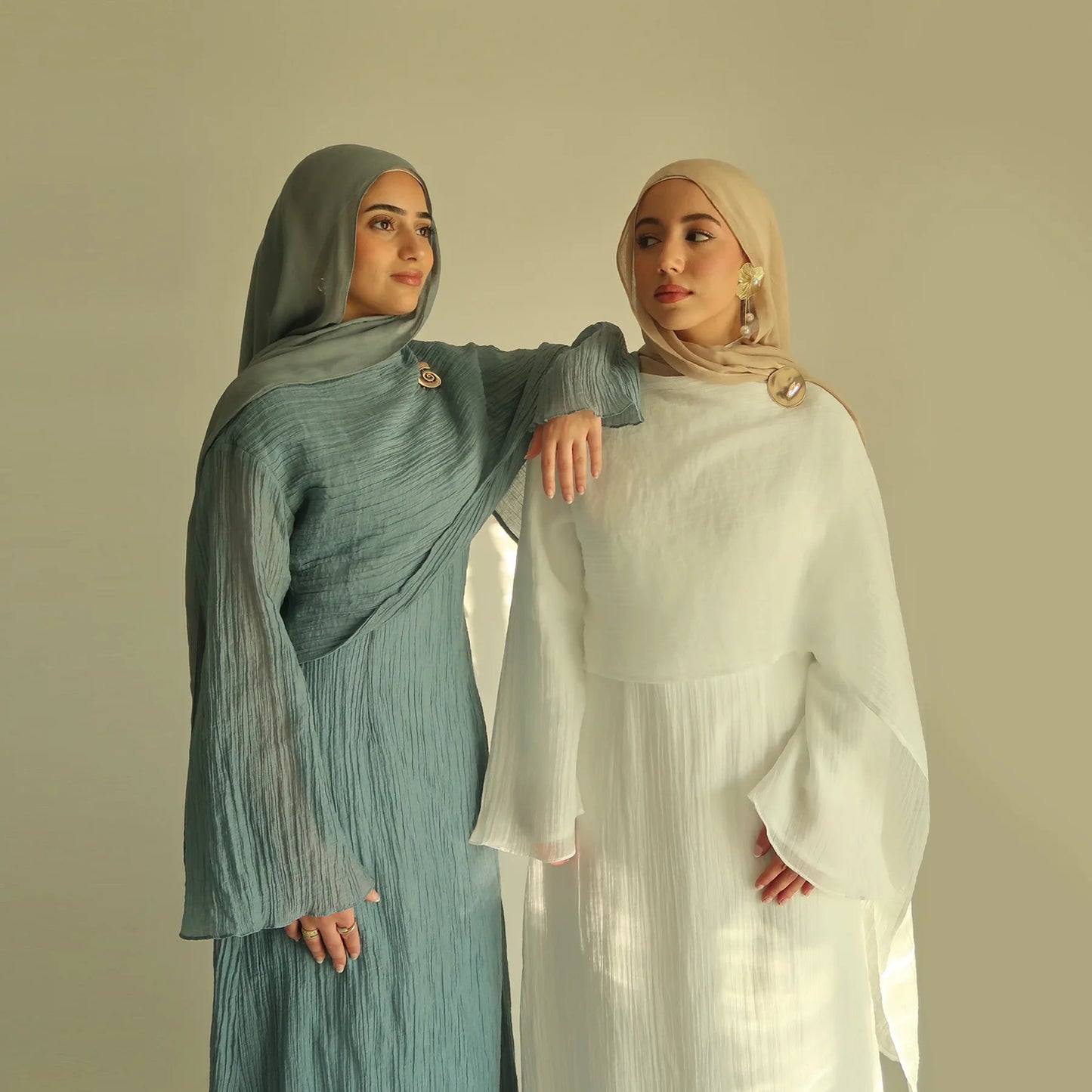 Women’s Two-Piece Modest Cardigan Set – Elegant Middle East Islamic Abaya Dress for Ramadan & Eid