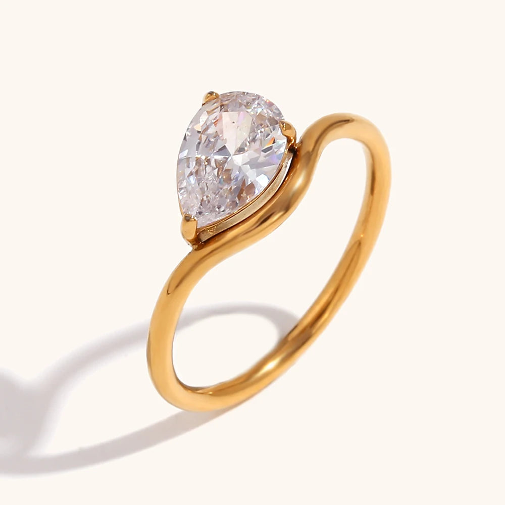 Luxury Water Drop Cubic Zirconia Stainless Steel Ring – 18K Gold Plated