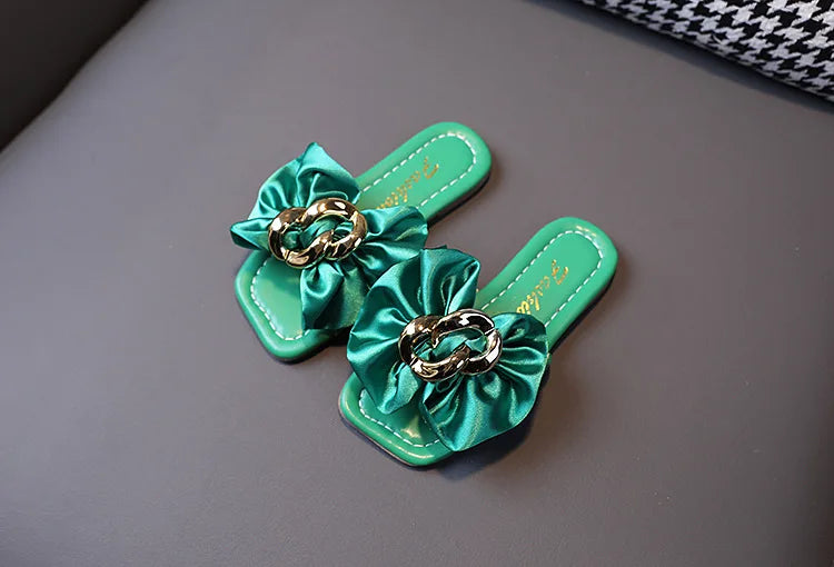 Girls' Satin Bow Versatile Slippers – 2025 Summer New | Green Simple Style Kids' Fashion Flat Flip-Flop Beach Shoes