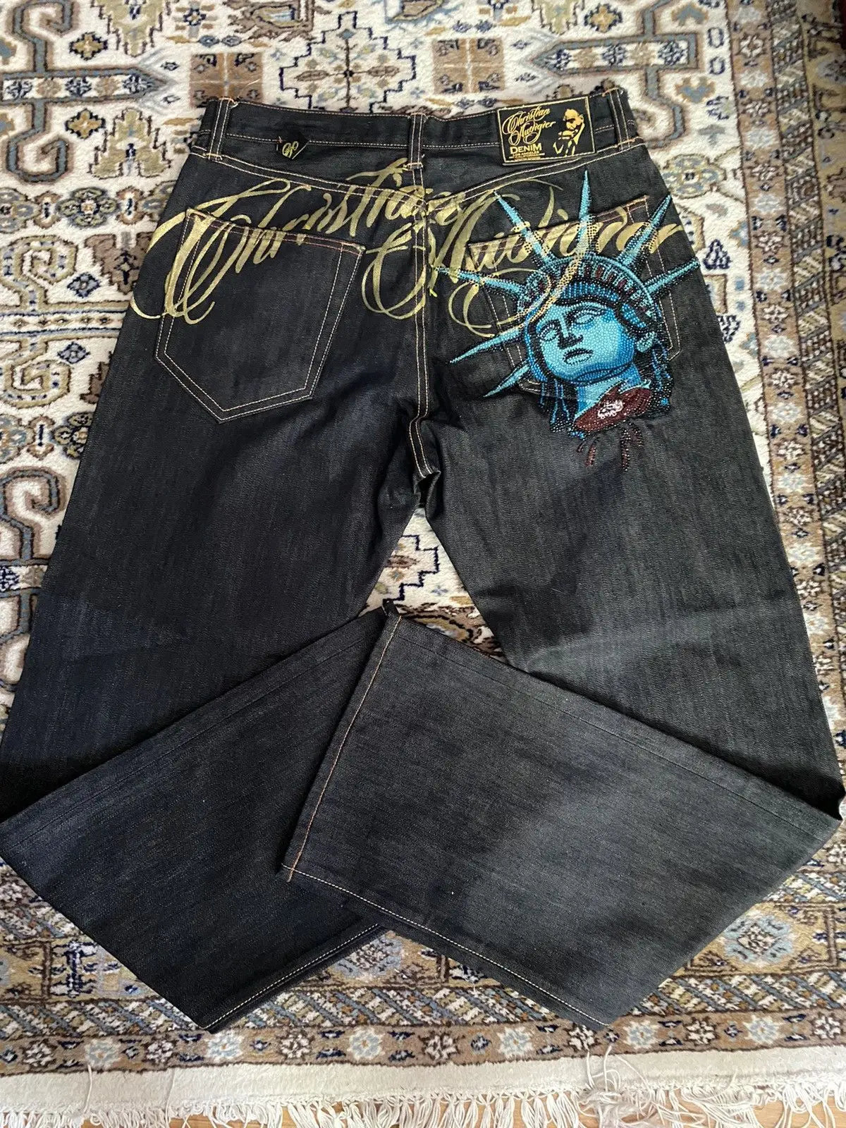 Women’s Distressed Straight-Leg Jeans – Vintage Wash Denim Pants with Embroidered Pockets, Casual Street Style