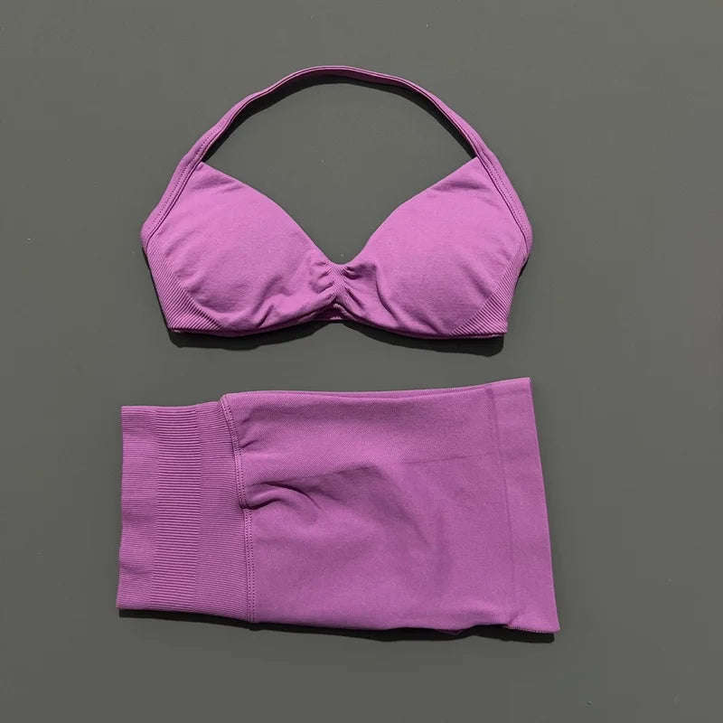 Women’s Seamless 2-Piece Gym Set – Strappy Sports Bra & Scrunch Shorts