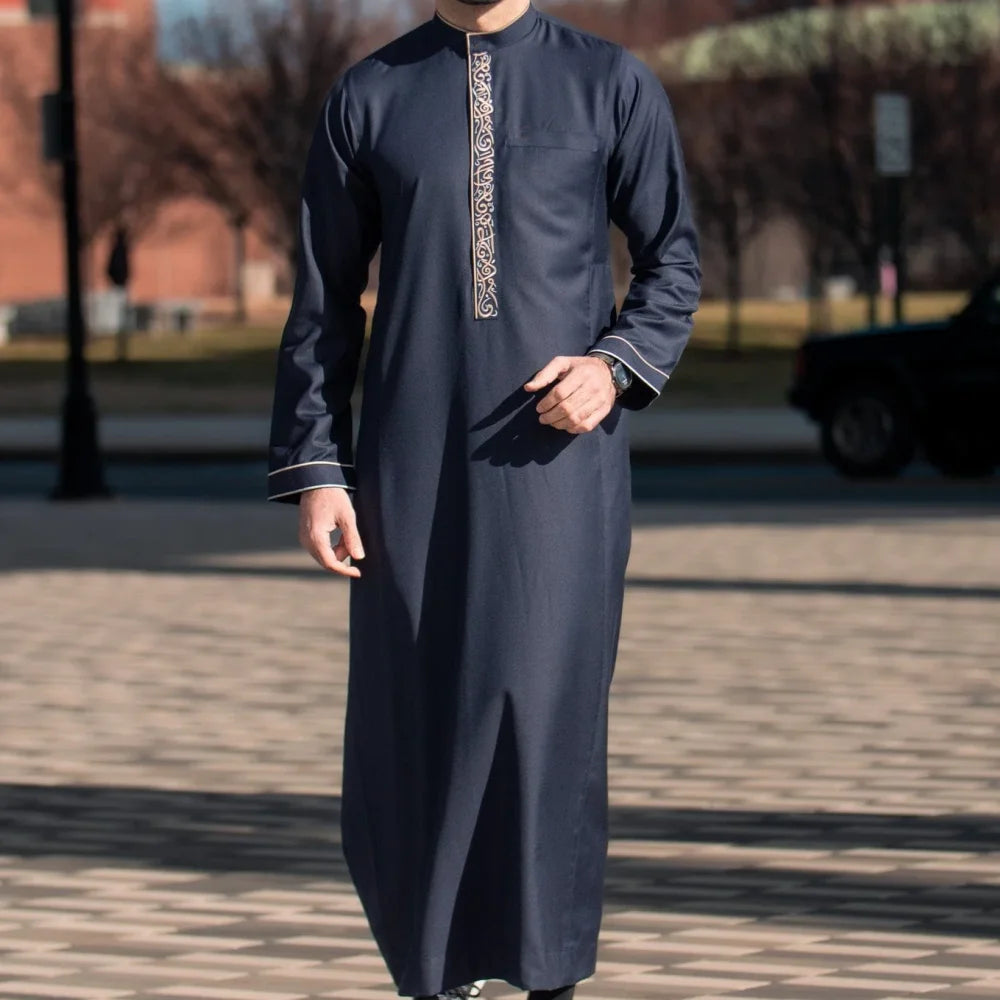 Muslim Men’s Embroidered Robe – Retro Long Sleeve Thobe, Casual Loose Fit Islamic Kaftan for Eid, Prayer & Daily Wear