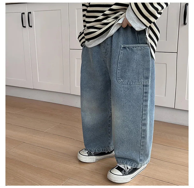 New Fashion Childrens Spring and Autumn  Casual Pants for Small and Medium Sized Children Side Pocket Grinding White Boys Jeans