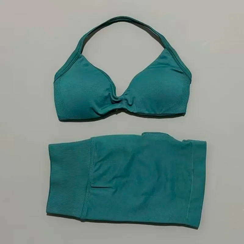 Women’s Seamless 2-Piece Gym Set – Strappy Sports Bra & Scrunch Shorts