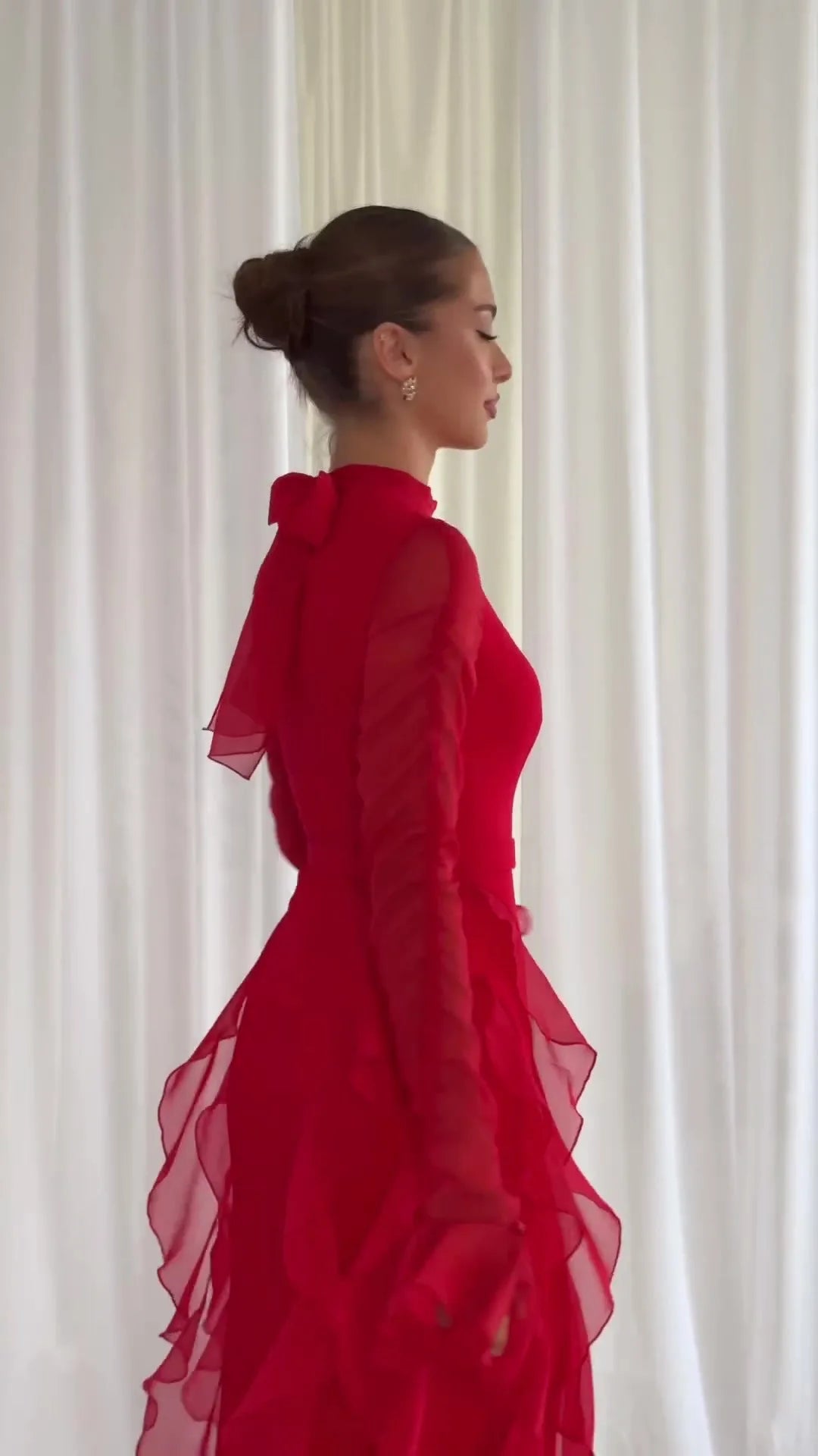 Eid Luxe Flow Gown – Elegant Modestwear Kaftan Inspired by Moroccan Jalabiya, Ruffle Trim Dubai Style Robe Dress for Women"