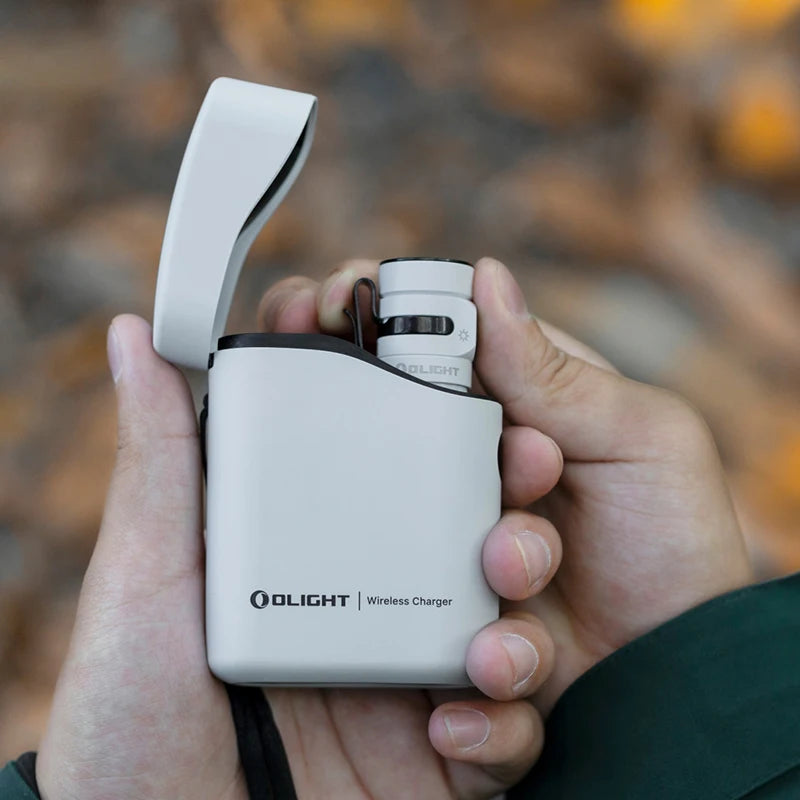 High-Performance Portable Flashlight – Baton 4 with 1300 Lumens for Self-Defense and Outdoor Use