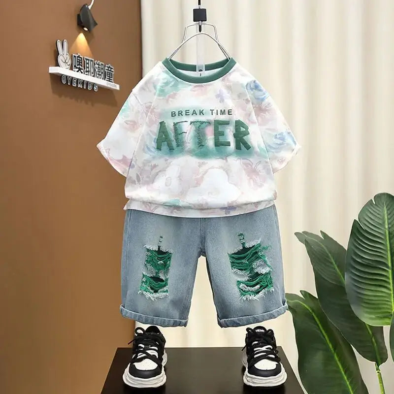 2025 Kids Clothing Boys' summer outfit set new stylish children's short sleeved letter T-shirt denim shorts 2-piece set