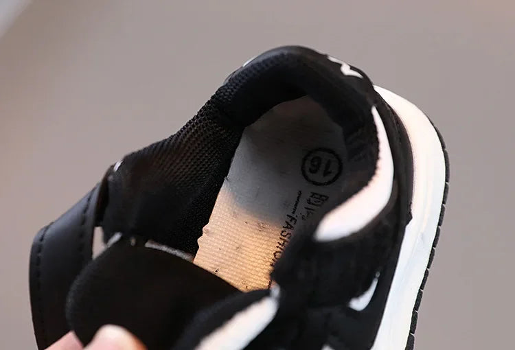 Kids Fashion Sneakers – Lightweight Casual Shoes with Anti-Slip Rubber Sole for Boys & Girls, Ideal for Running & Daily Wear