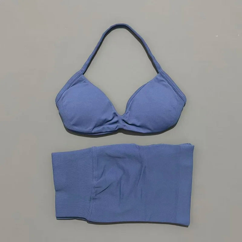 Women’s Seamless 2-Piece Gym Set – Strappy Sports Bra & Scrunch Shorts
