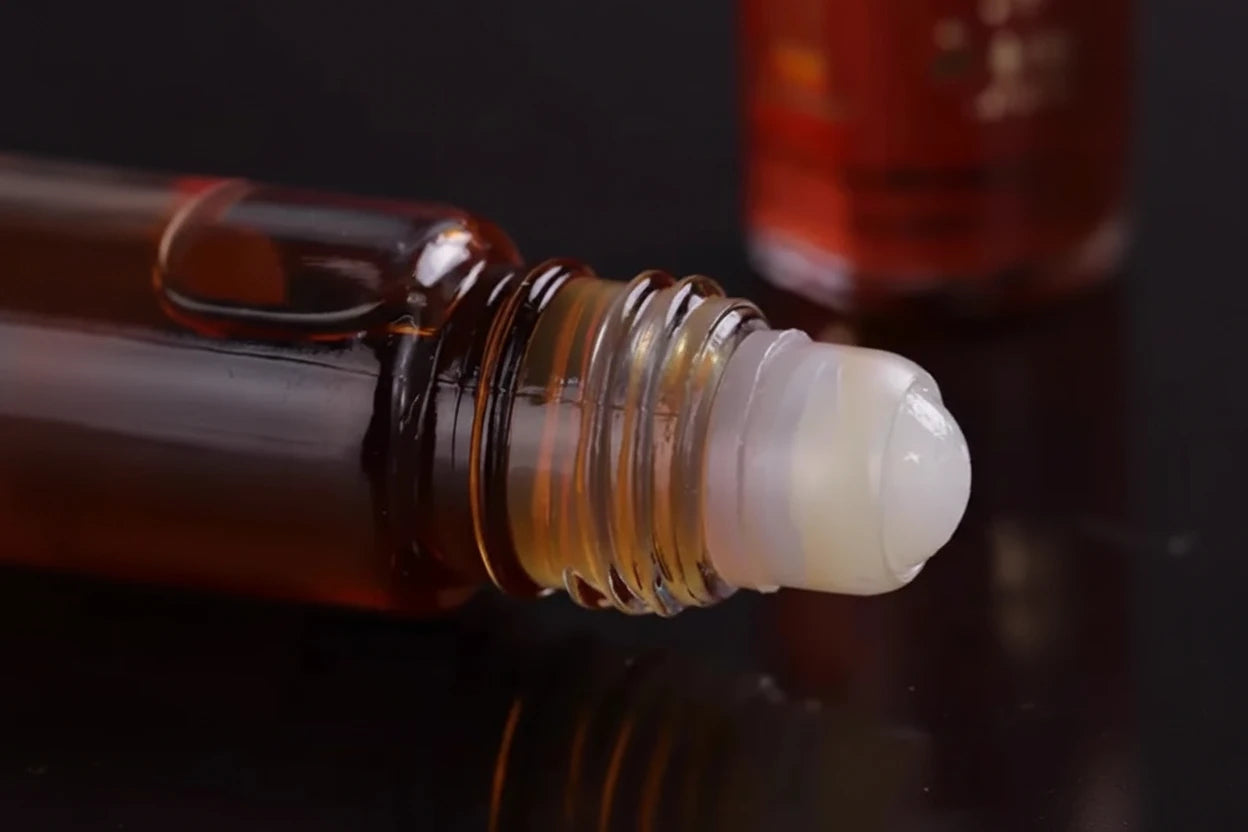 Attar Oud Perfume Oil – Natural Long-Lasting Fragrance