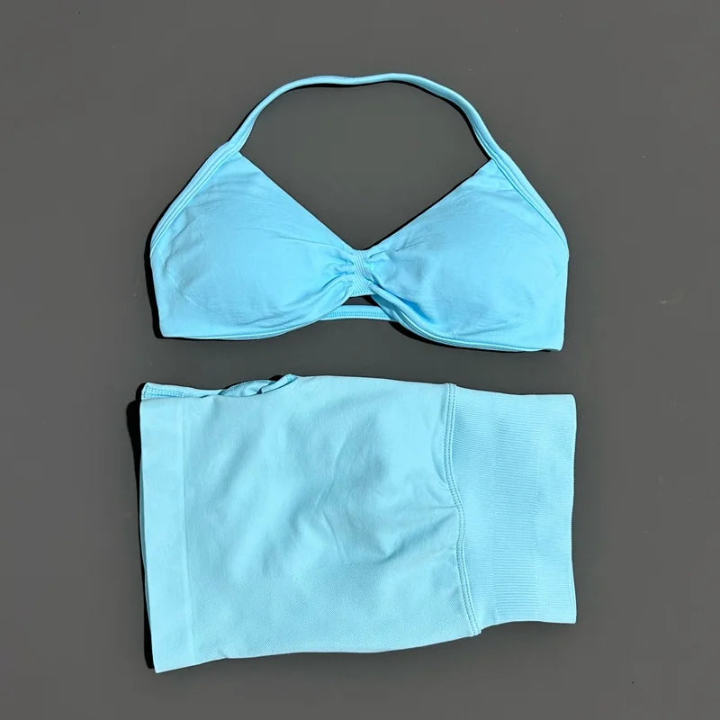 Women’s Seamless 2-Piece Gym Set – Strappy Sports Bra & Scrunch Shorts