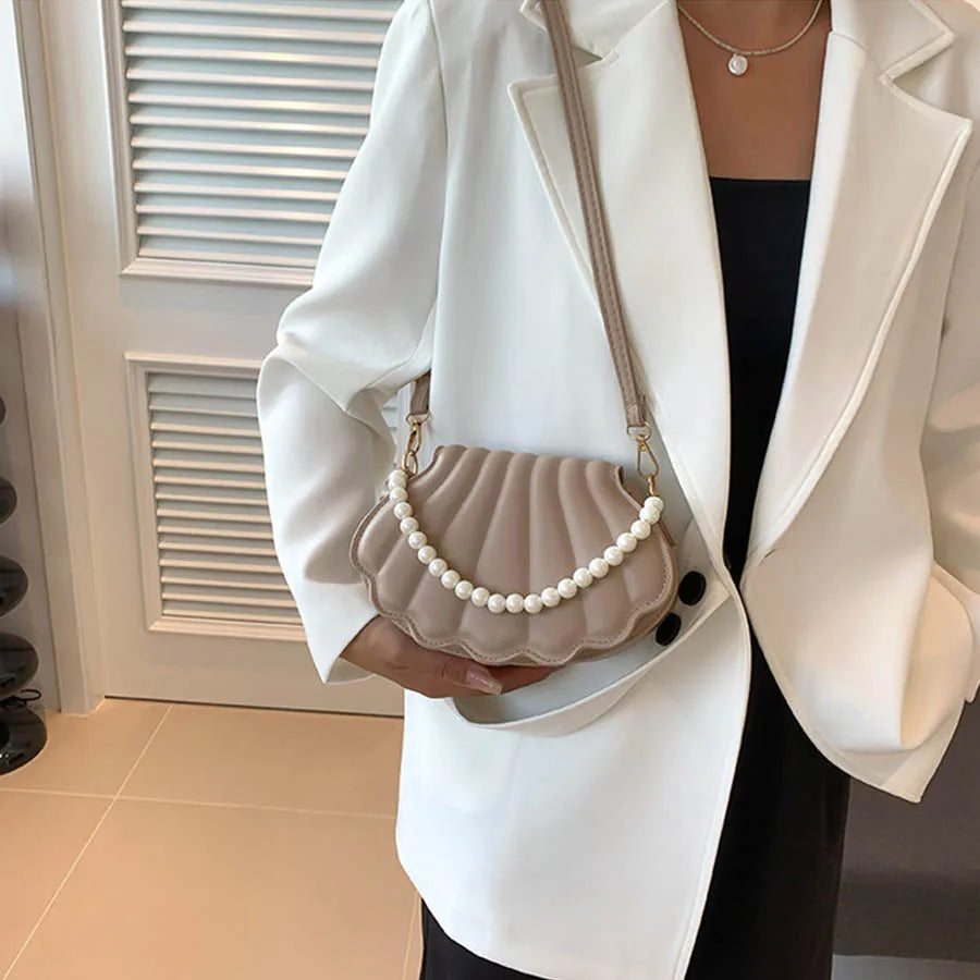 Elegant Women's Crossbody Bag – All-Matching Pearl Chain Shoulder Handbag, Fashion Shell-Shaped Evening Purse