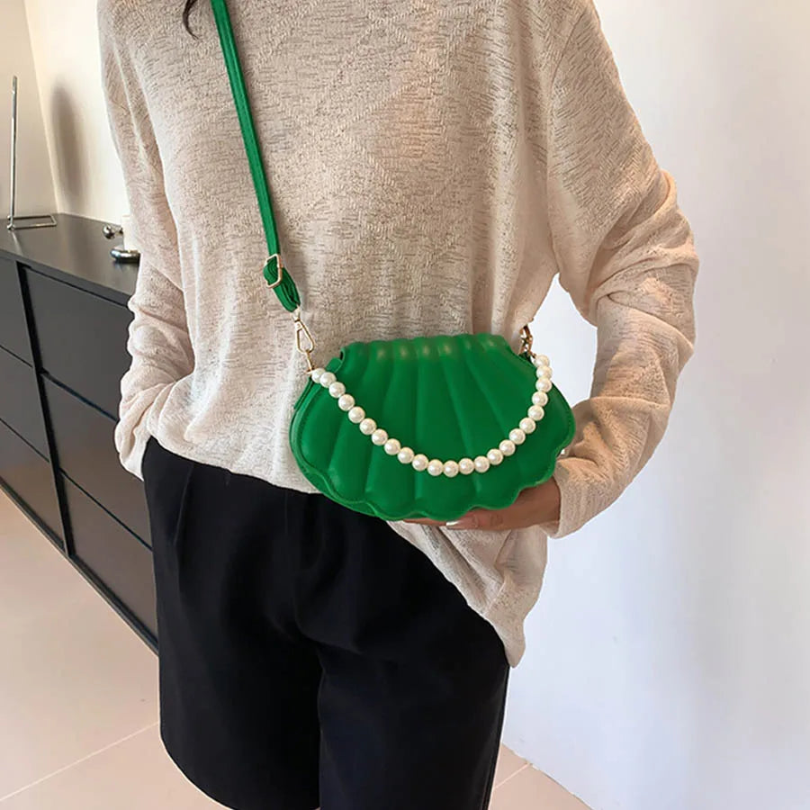 Elegant Women's Crossbody Bag – All-Matching Pearl Chain Shoulder Handbag, Fashion Shell-Shaped Evening Purse