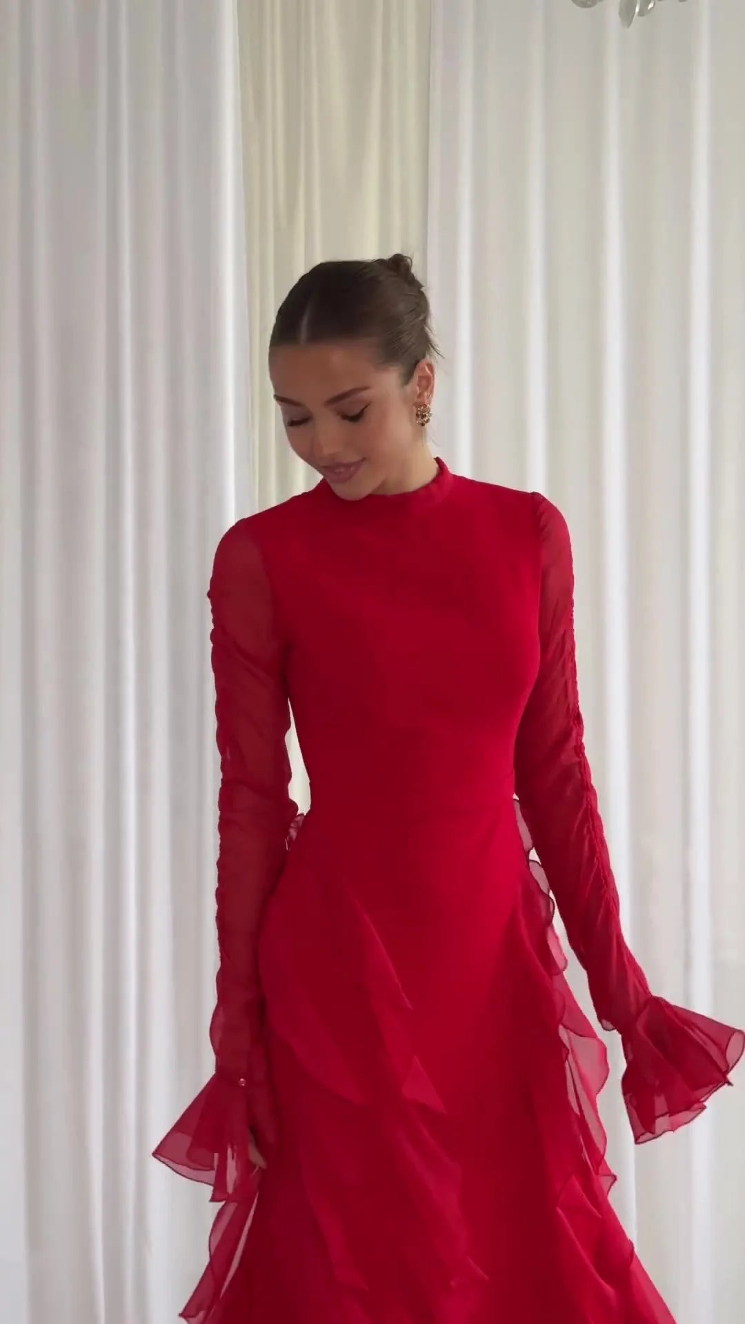 Eid Luxe Flow Gown – Elegant Modestwear Kaftan Inspired by Moroccan Jalabiya, Ruffle Trim Dubai Style Robe Dress for Women"