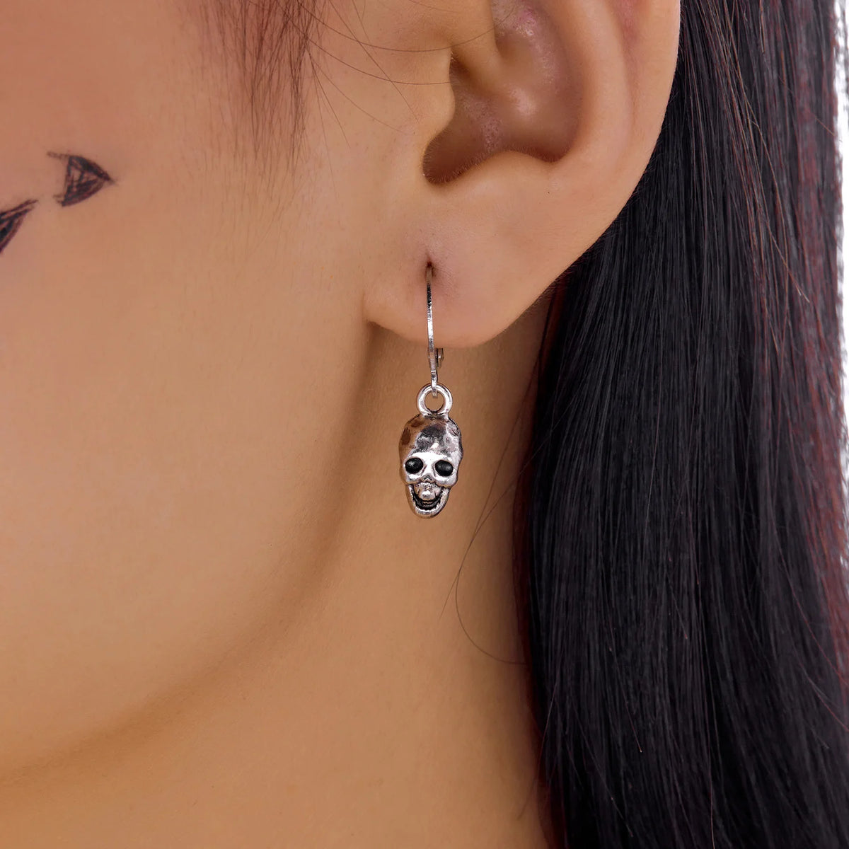 rinhoo Halloween Skull and Skeleton Dangle Earrings for Women, Gothic Zinc Alloy Statement Jewellery for Punk Outfits and Costume Parties