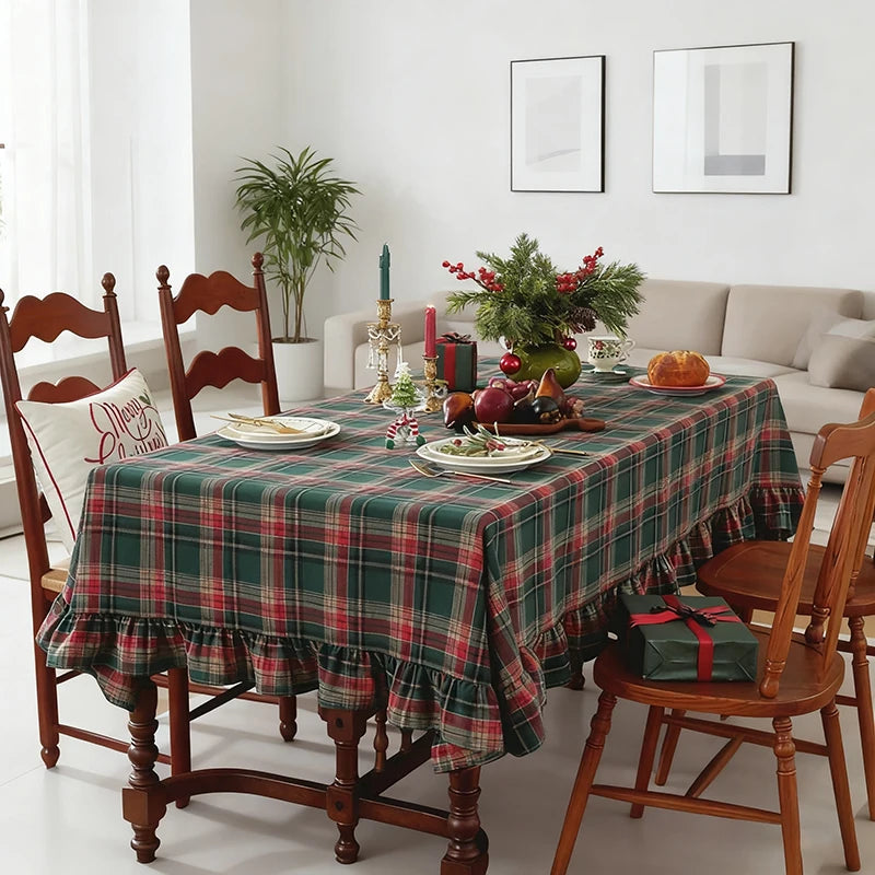 Holiday Plaid Tablecloth with Ruffle Trim – Christmas Dining & Party Table Cover