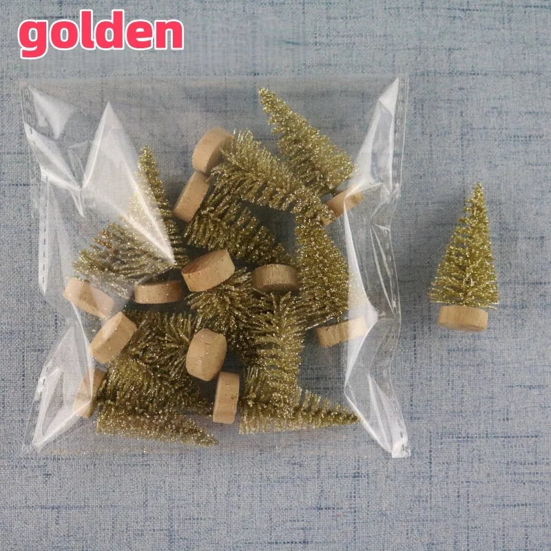 12-Piece Mini Bottle Brush Christmas Tree Set, 4.5 cm Sisal Trees with Wooden Bases for Holiday Villages, Tabletop Displays and DIY Crafts
