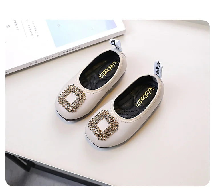 Children's PU Leather Princess Flats – Non-Slip, Soft, Classic Ballet Moccasins
Perfect for Spring & Autumn | Girls' Slip-On Dress Shoes